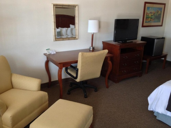 Holiday Hill Inn & Suites image 29